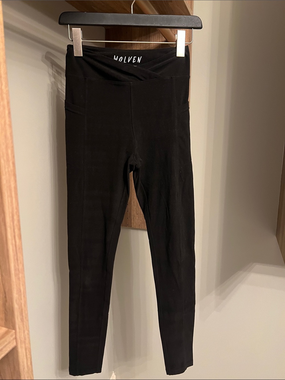 Wolven Black High-Rise Leggings